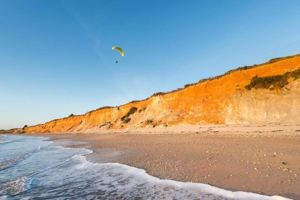 Tiny House Sur Terrain Boise A 10 Mn De La Mer Férel Buitenkant foto